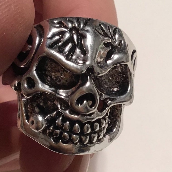 SKULL MEN’S BITE THE BULLET RING Free Shipping - Picture 13 of 15